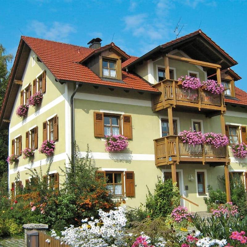  - 3 personer -  - Regensburger Straße - 93109 - Wiesent