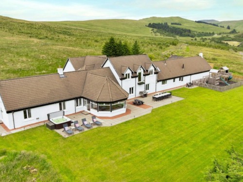 Holiday home - 12 persons -  - KA30 8SN - Largs