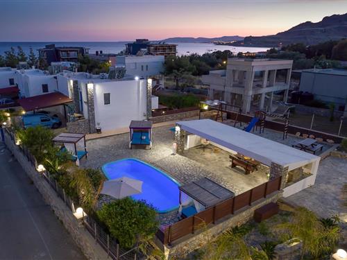 Sommerhus - 8 personer -  - Maripaul Family Villa, Epar.Od. Lardou-Lindou, Rod - 85107 - Lardos