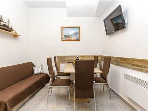 Ferieleilighet - 4 personer -  - 53270 - Senj