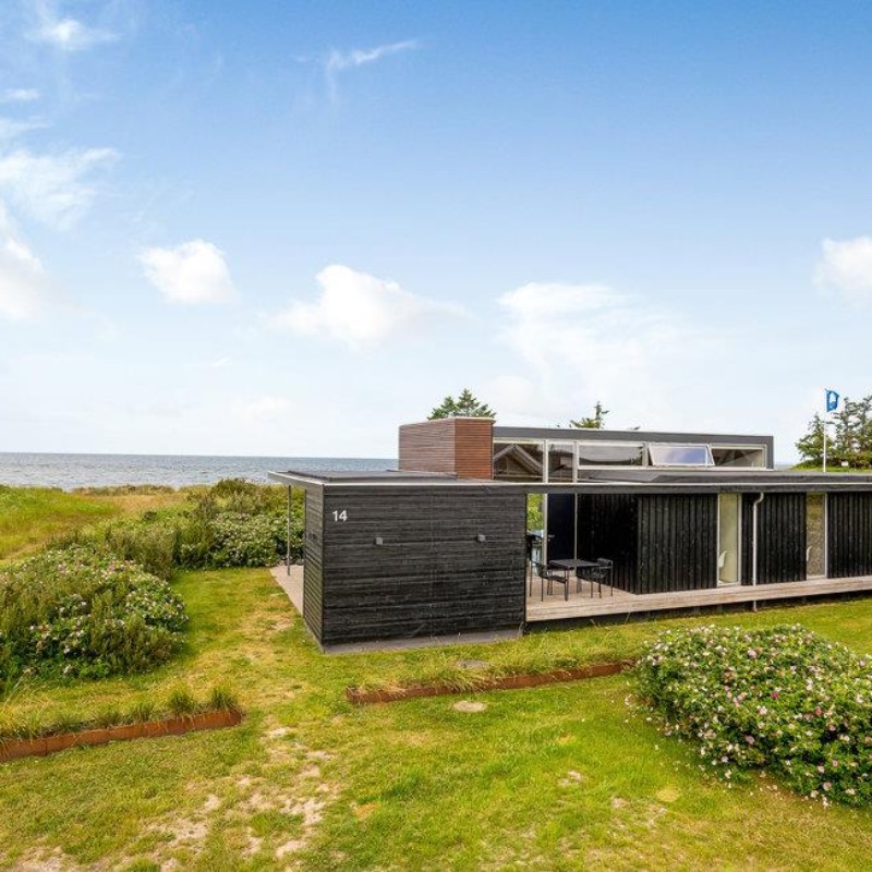 Sommerhus - 8 personer -  - Soløje Strandvej - Svinø - 4750 - Lundby