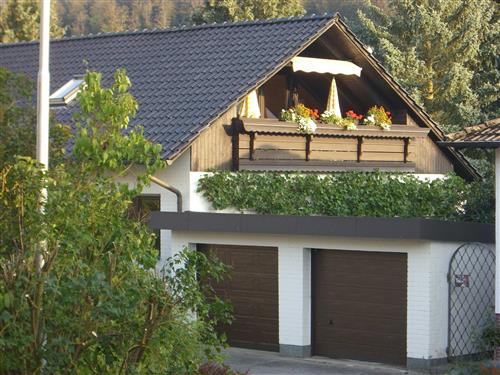 Holiday Home/Apartment - 3 persons -  - Am Erlesgraben - 96487 - Dörfles-Esbach