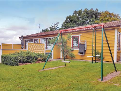 Fritidshus - 5 personer -  - Hjälmaröd - Vombsjön/Sjöbo - 241 65 - Harlösa