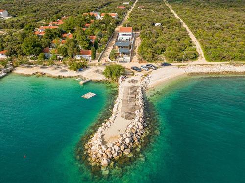 Holiday home - 6 persons -  - Lungo Mare - Pag - Mandre - 23250 - Mandre