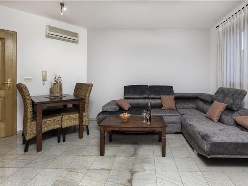 Holiday apartment - 4 persons -  - 52100 - Banjole