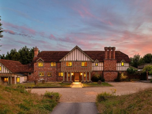 Holiday home - 17 persons -  - SN10 2QH - Devizes