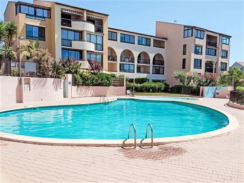 Holiday apartment - 4 persons -  - Six Fours La Coudoulière - 83140