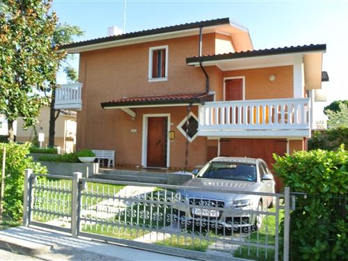 Holiday Home/Apartment - 6 persons -  - AQUILA - 30020 - Bibione