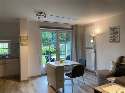 Holiday Home/Apartment - 2 persons -  - Achtern Diek - 25761 - Büsumer Deichhausen