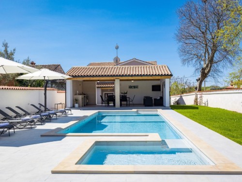 Vakantiehuis - 8 personen -  - Mali Vareški - 52208 - Mali Vareski