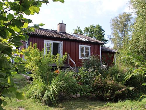 Holiday home - 4 persons -  - Husgöl - Karlskrona - 373 37 - Holmsjö