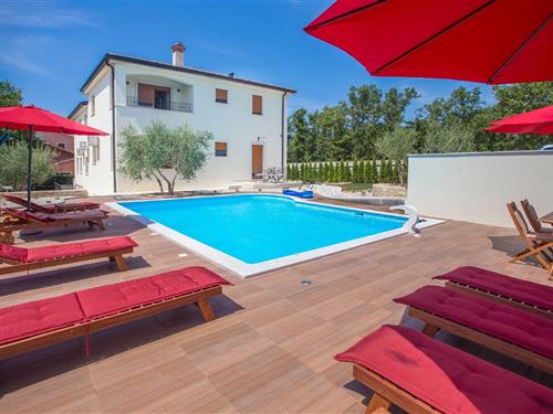 Ferienhaus - 3 Personen -  - Levarija - 52466 - Nova Vas