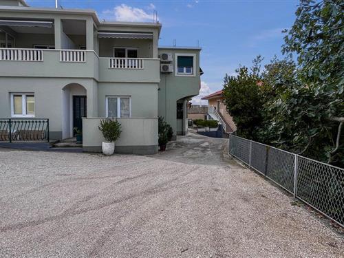 Holiday apartment - 3 persons -  - Vavlje I/ - Omis-Duce - 21310 - Duce