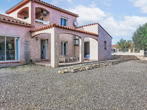 Holiday home - 8 persons -  - 66620 - Brouilla