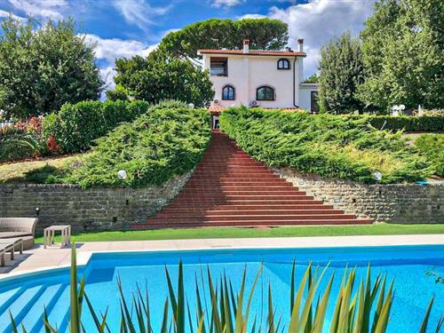 Feriehus - 14 personer -  - Via Poggio delle Ginestre - Trevignano - 00069 - Poggio Delle Ginestre