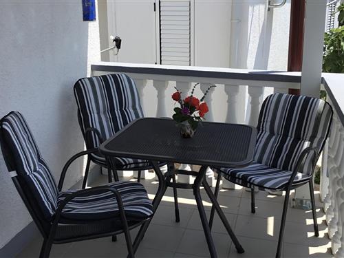 Holiday Home/Apartment - 2 persons -  - Starigrad - 23244 - Starigrad