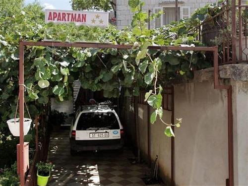 Ferielejlighed - 9 personer -  - Ivana Gundulica - 21220 - Trogir