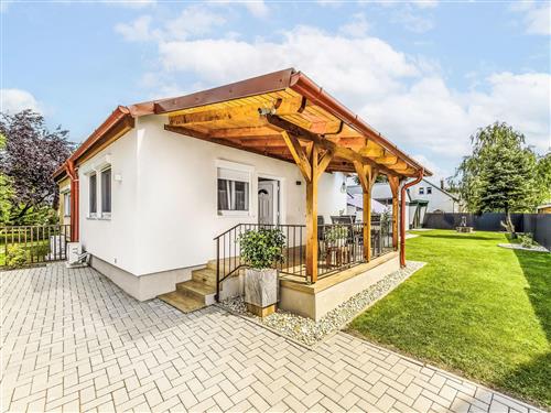 Sommerhus - 4 personer -  - Balatonmariafurdo - 8647