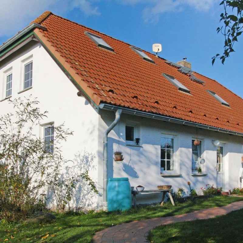 Sommerhus - 14 personer -  - 17111 - Upost