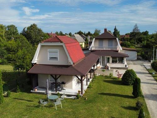 Holiday Home/Apartment - 3 persons -  - Bajcsy Zs. - 8647 - Balatonmariafürdö