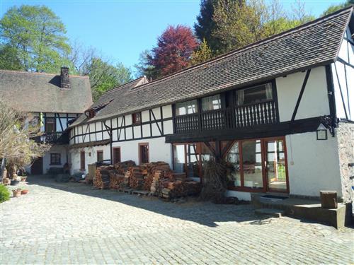 Ferienhaus - 3 Personen -  - Stettbacher Tal - 64342 - Seeheim-Jugenheim