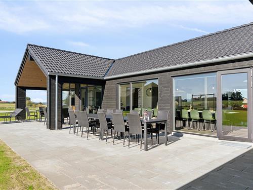 Sommerhus - 20 personer -  - Slåenvænget - Skåstrup - 5400 - Bogense