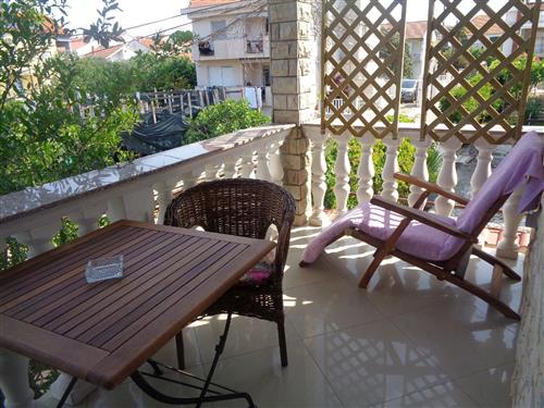 Holiday Home/Apartment - 2 persons -  - Ivana Mestrovica - 23210 - Biograd