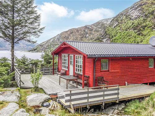 Holiday home - 6 persons -  - Krabbestigvegen - 6700 - Måløy