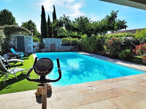 Sommerhus - 6 personer -  - 321  Avenue Du - 13630 - Eyragues