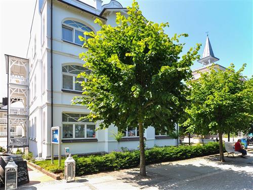 Ferielejlighed - 5 personer -  - Strandpromenade - 18609 - Binz