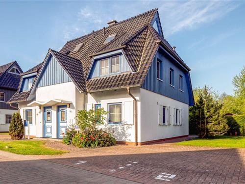 Holiday Home/Apartment - 4 persons -  - Kavelweg - 18374 - Seeheilbad Zingst