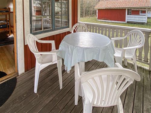 Holiday home - 4 persons -  - Jälluntofta Camping Stuga - Jälluntofta/Unnaryd - 31452 - Jälluntofta