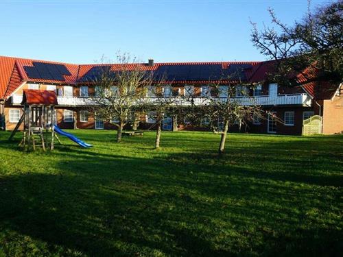 Sommerhus - 4 personer -  - 24376 - Hasselberg