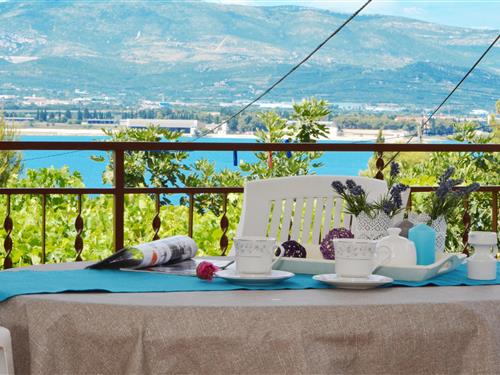 Holiday apartment - 3 persons -  - Arbanija - 21224 - Arbanija