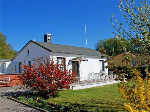 Ferielejlighed - 4 personer -  - Ostbahnstraße - 18586 - Sellin (Ostseebad)