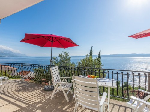 Holiday home - 8 persons -  - Put Vrulje - Omis-Pisak - 21318 - Pisak