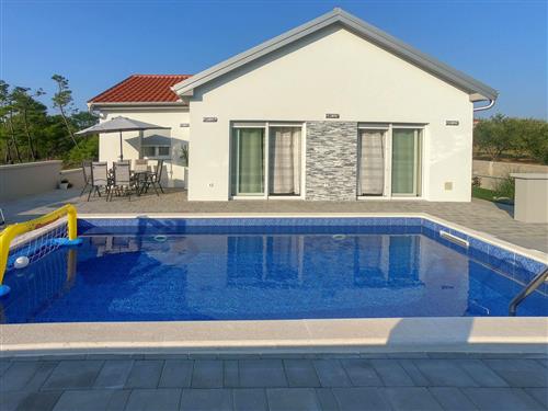 Holiday Home/Apartment - 6 persons -  - Put Mulica 18 E - 23233 - Privlaka