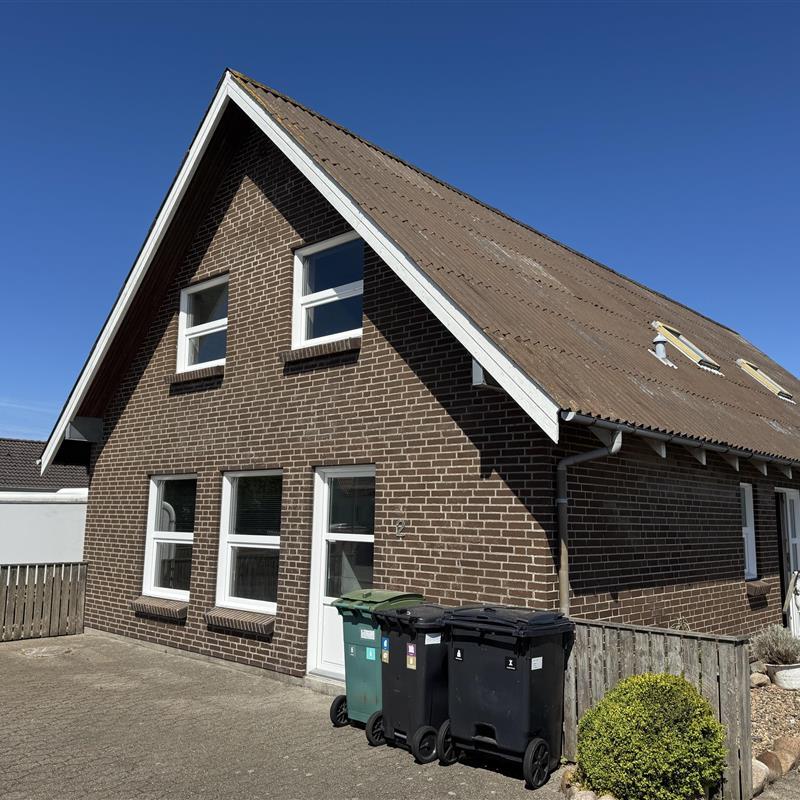 Sommerhus - 16 personer -  - Dammen - 7673 - Harboøre