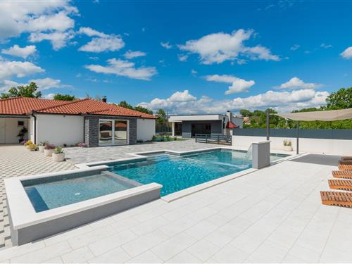 Fritidshus - 8 personer -  - Franje Kuharica - Makarska-Grubine - 21262 - Grubine