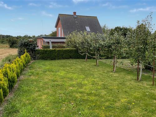 Ferielejlighed - 4 personer -  - Udsigten - Bøsøre - 5874 - Hesselager