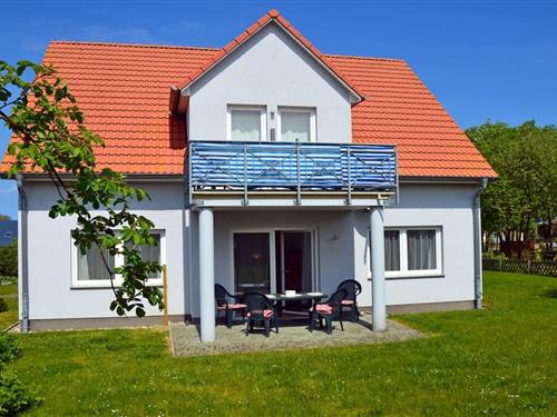 Sommerhus - 4 personer -  - 18551 - Glowe