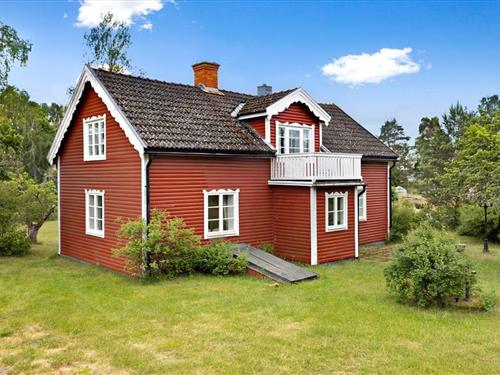 Holiday home - 5 persons -  - Virserumsvägen - Hultsfred - 57082 - Målilla