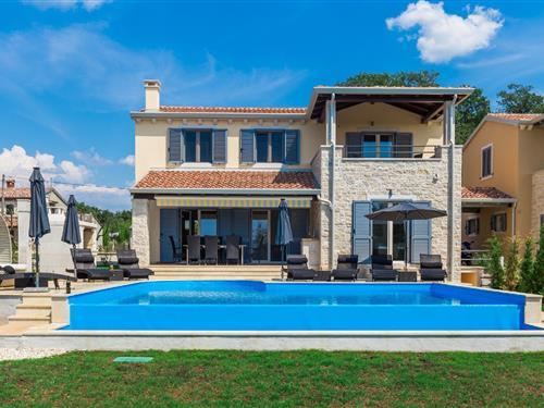 Holiday home - 8 persons -  - Deklici - 52464 - Deklici