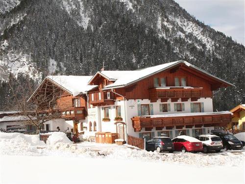 Holiday Home/Apartment - 4 persons -  - Gleiming - 8973 - Schladming