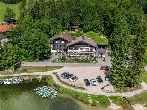 Holiday Home/Apartment - 4 persons -  - Am See - 83486 - Ramsau