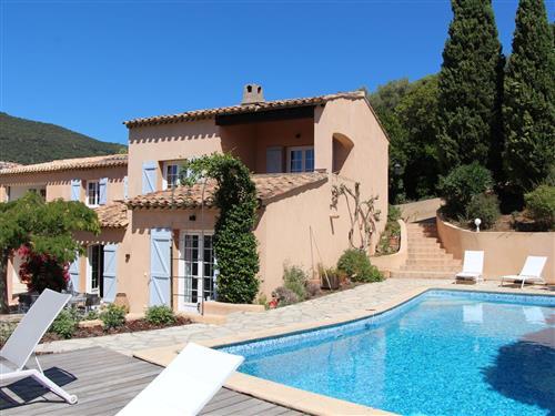 Holiday home - 8 persons -  - Cavalaire - 83240
