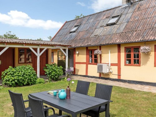 Sommerhus - 6 personer -  - Bukkevej - Dueodde - 3730 - Nexø