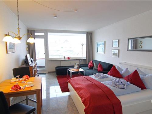 Holiday Home/Apartment - 2 persons -  - Strandstr. 22 / 2Stock / App45/Parklatz - 25980 - Sylt / Ot Westerland