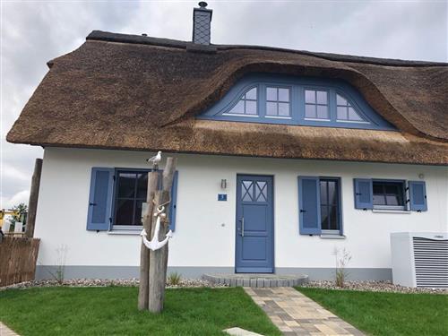 Holiday Home/Apartment - 4 persons -  - De Poeler Drift - 23968 - Zierow