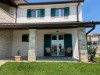 Image 9 - Outside